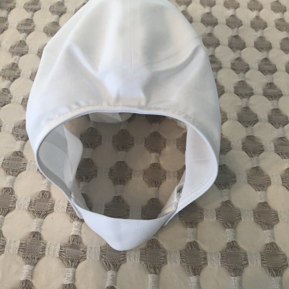 Lululemon cap - Picture 2 of 3